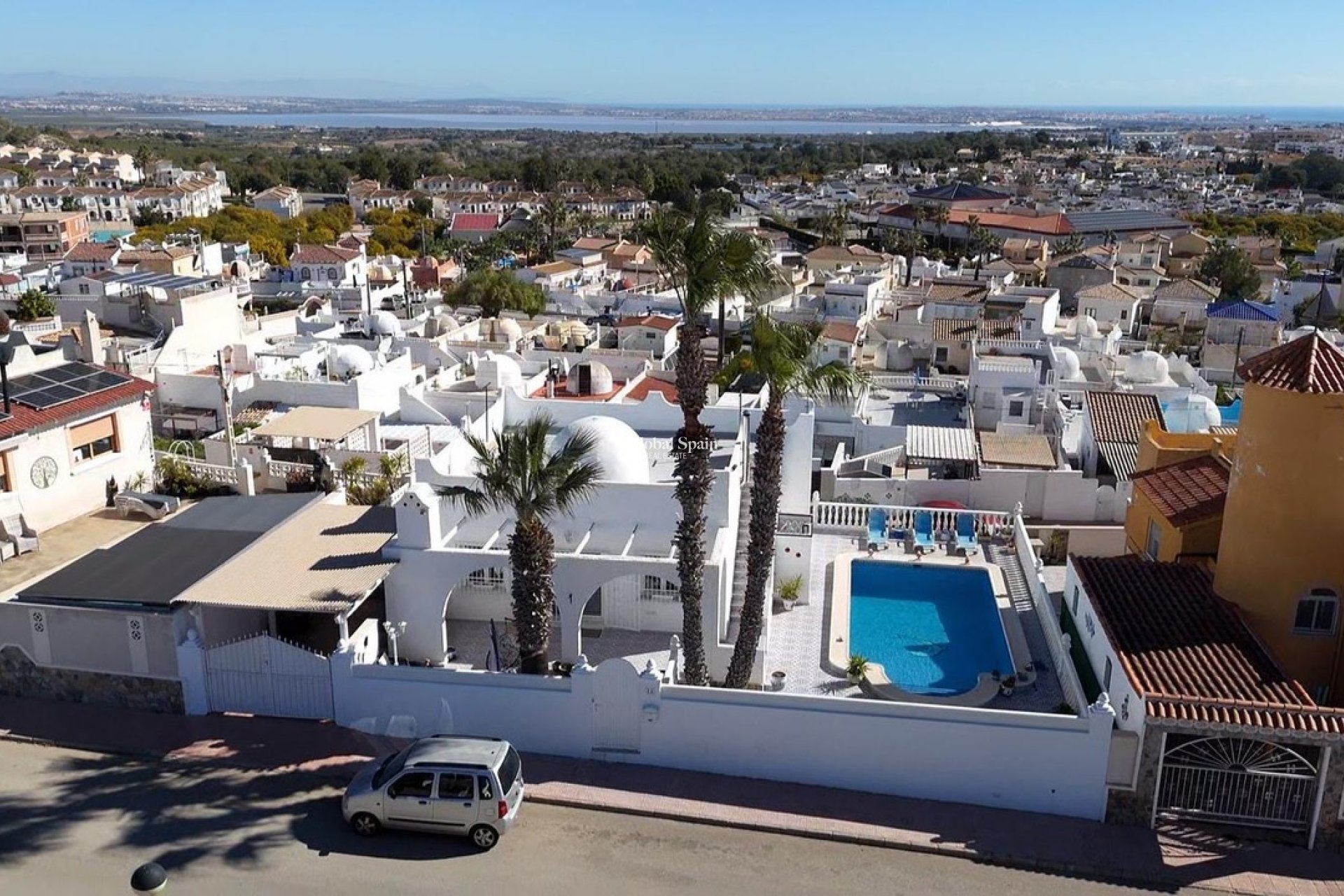 Wiederverkauf - VILLA -
VILLAMARTÍN - Costa Blanca