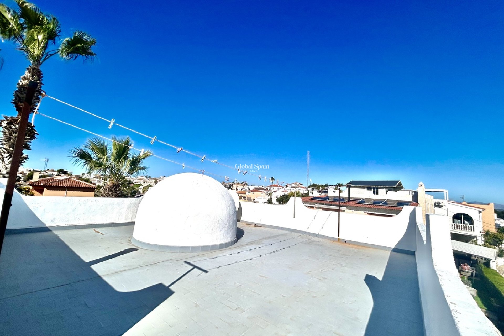 Wiederverkauf - VILLA -
VILLAMARTÍN - Costa Blanca