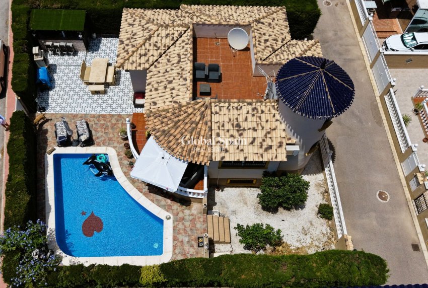 Wiederverkauf - VILLA -
VILLAMARTÍN - Costa Blanca