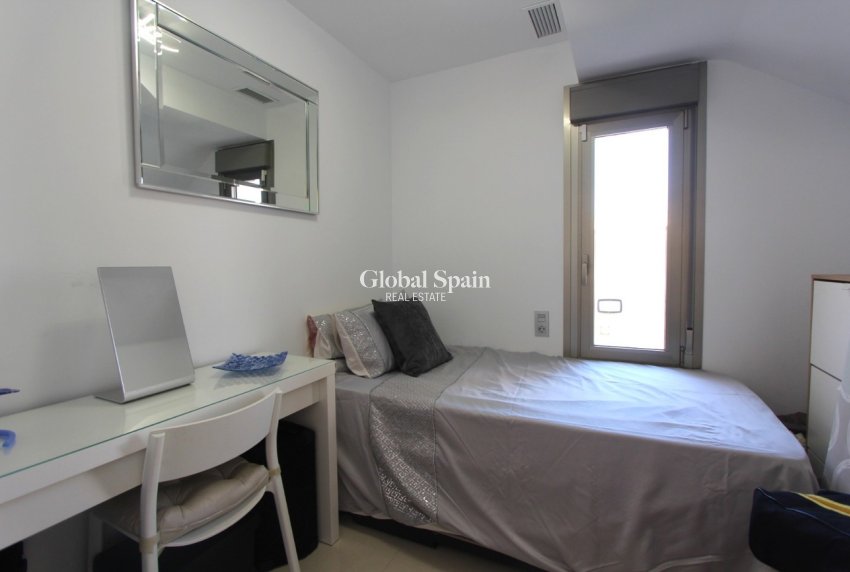 Wiederverkauf - VILLA -
VILLAMARTÍN - El Galan