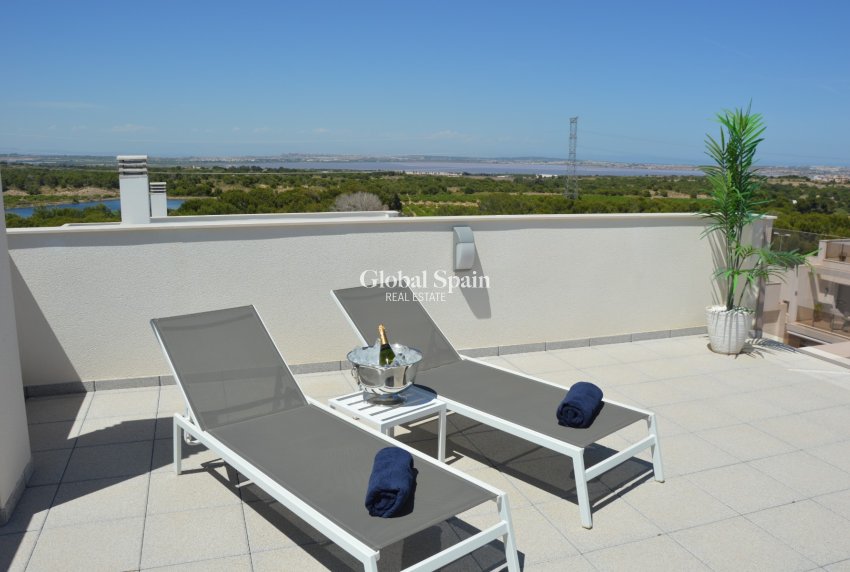 Wiederverkauf - VILLA -
VILLAMARTÍN - Villamartin