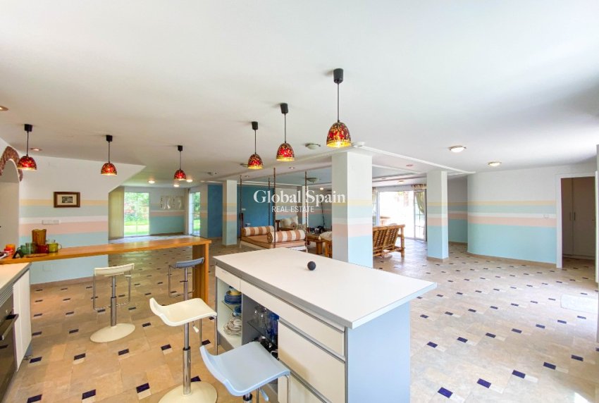 Wiederverkauf - Villa -
VILLAMARTÍN