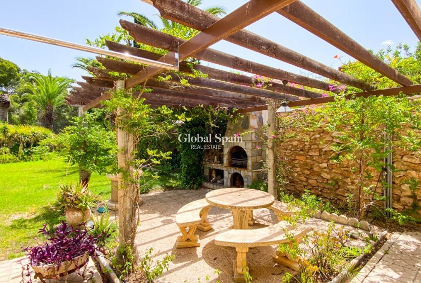 Wiederverkauf - Villa -
VILLAMARTÍN