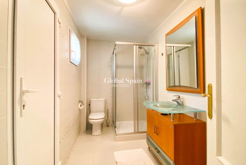 Wiederverkauf - Villa -
VILLAMARTÍN