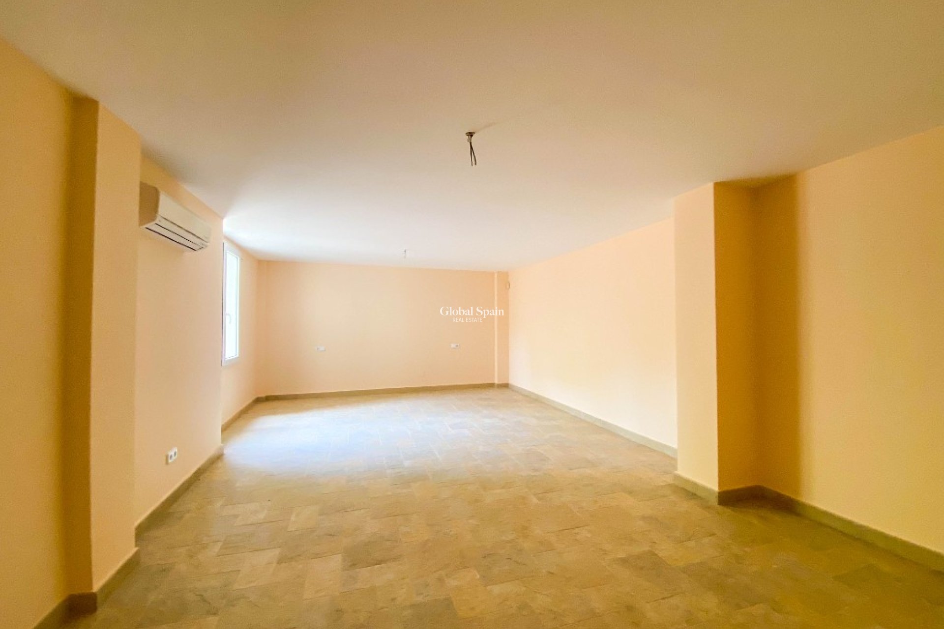 Wiederverkauf - Villa -
VILLAMARTÍN