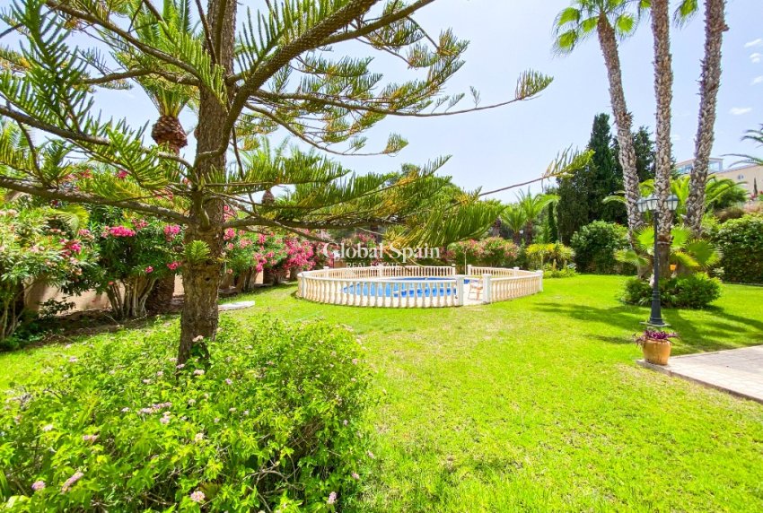 Wiederverkauf - Villa -
VILLAMARTÍN