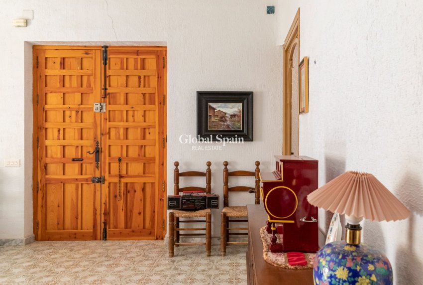 Wiederverkauf - VILLA -
YECLA - Inland