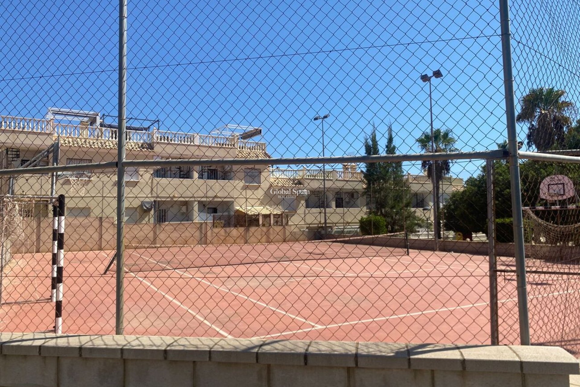 Wiederverkauf - WOHNUNG -
ALGORFA - Costa Blanca