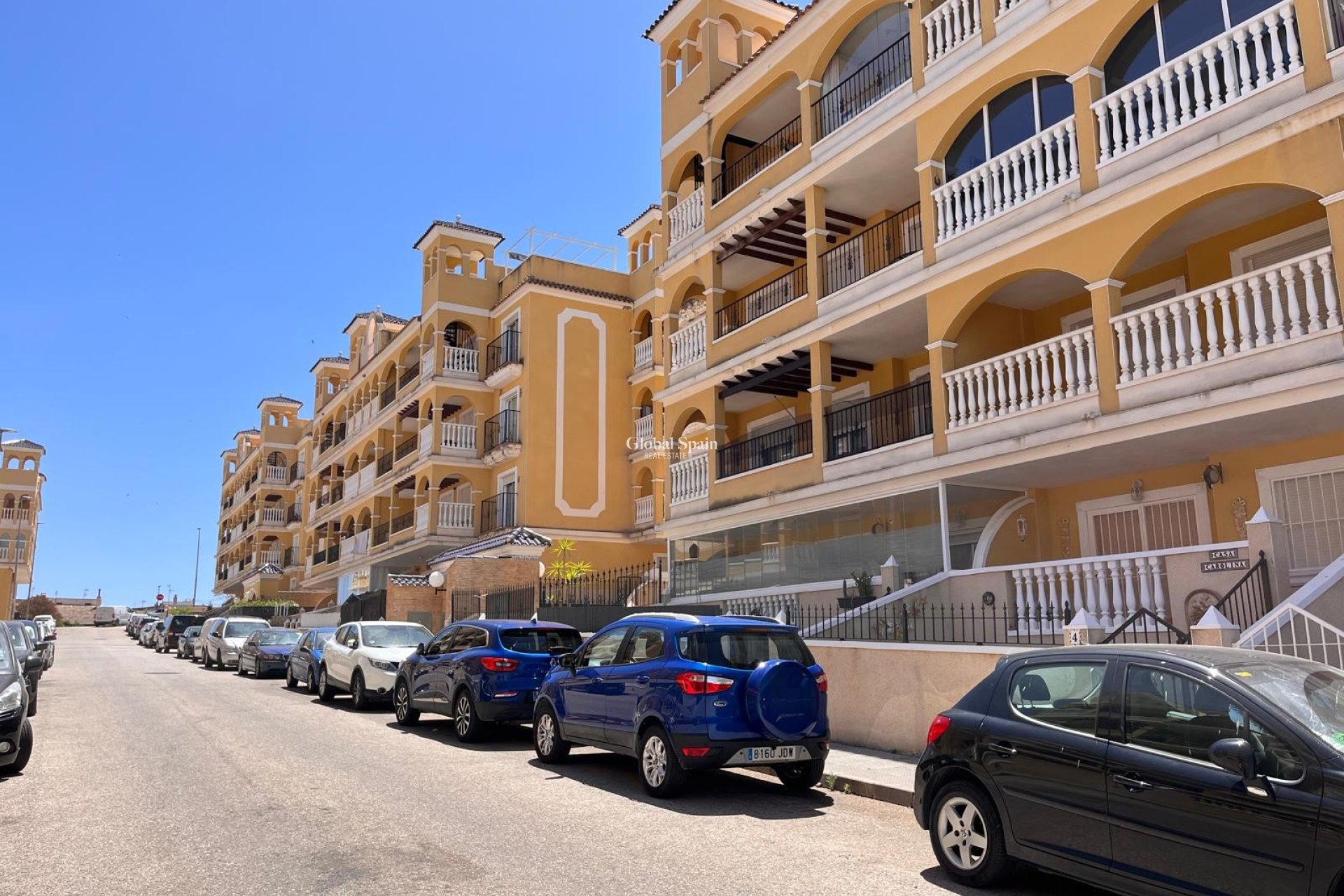 Wiederverkauf - WOHNUNG -
ALGORFA - Inland