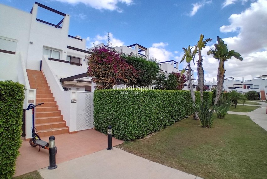 Wiederverkauf - WOHNUNG -
ALHAMA DE MURCIA