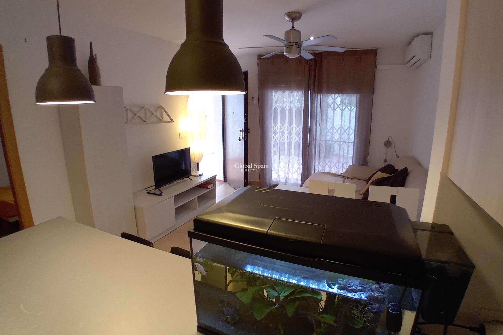 Wiederverkauf - WOHNUNG -
ALHAMA DE MURCIA