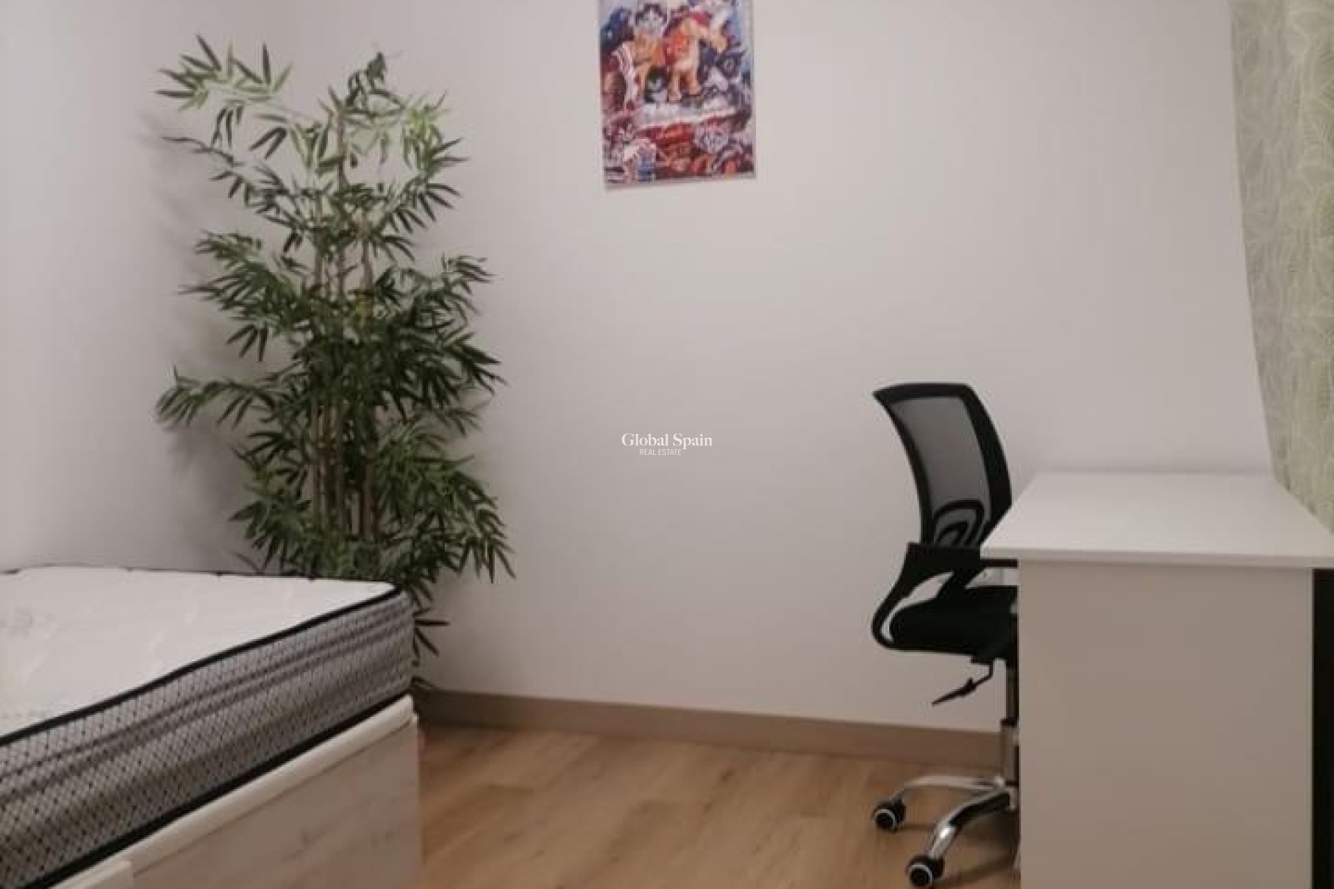 Wiederverkauf - WOHNUNG -
ALICANTE - Altozano