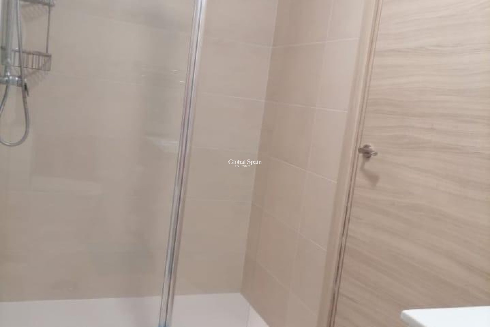 Wiederverkauf - WOHNUNG -
ALICANTE - Altozano