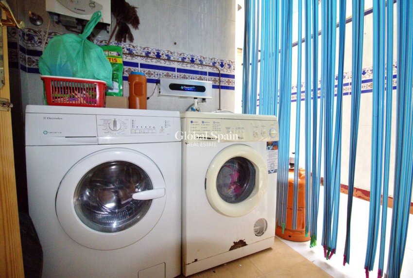 Wiederverkauf - WOHNUNG -
ALICANTE - BENALÚA