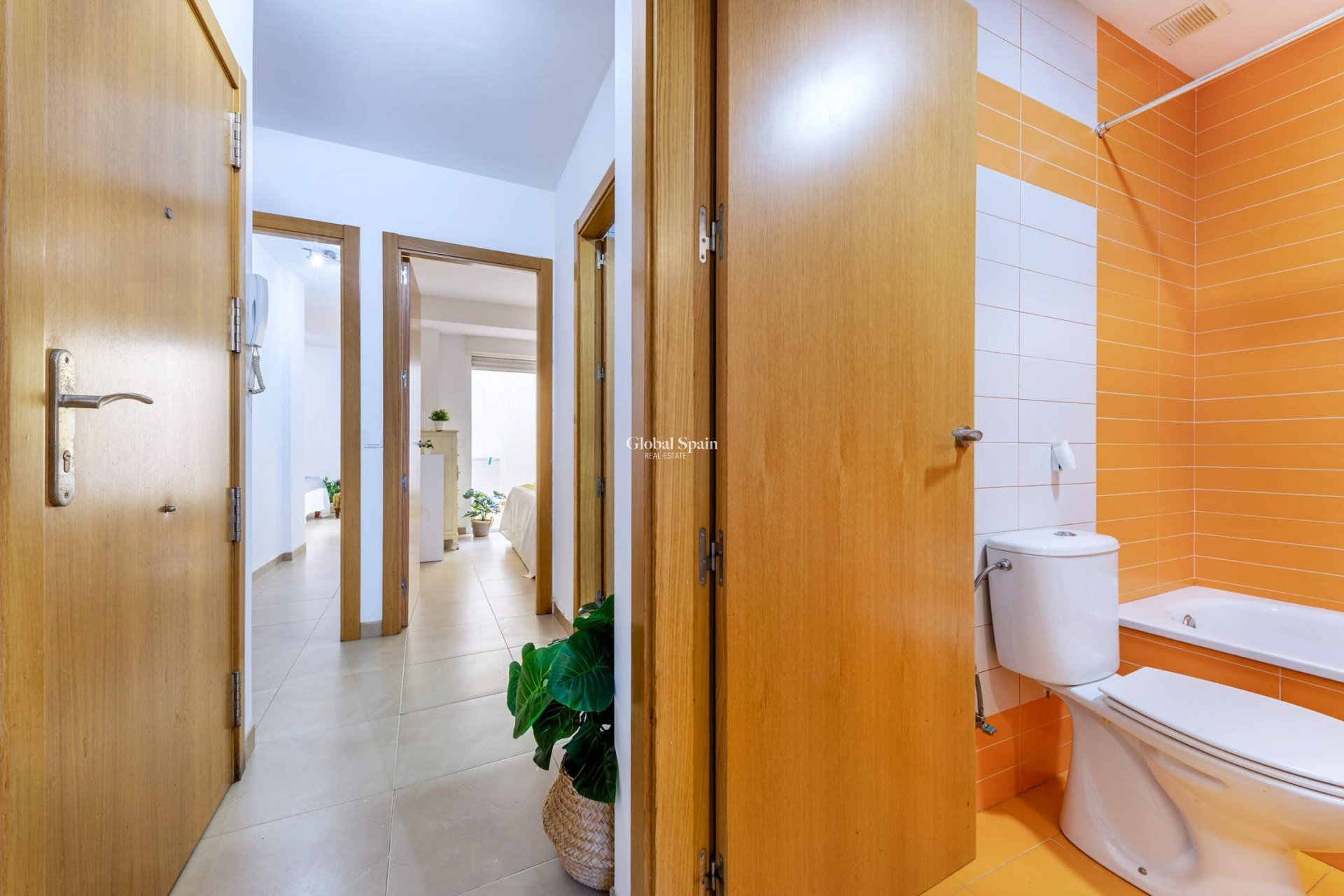 Wiederverkauf - WOHNUNG -
ALICANTE - CAROLINAS