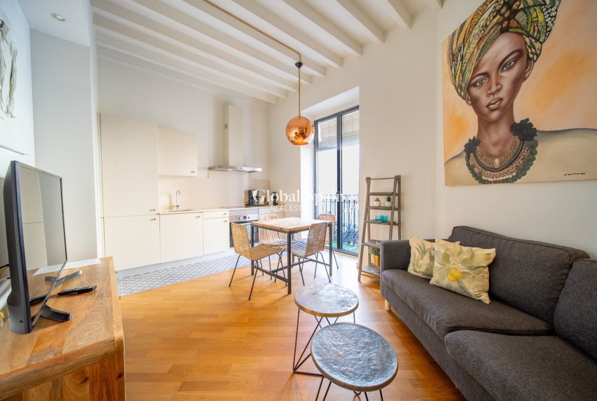 Wiederverkauf - WOHNUNG -
ALICANTE - Centro