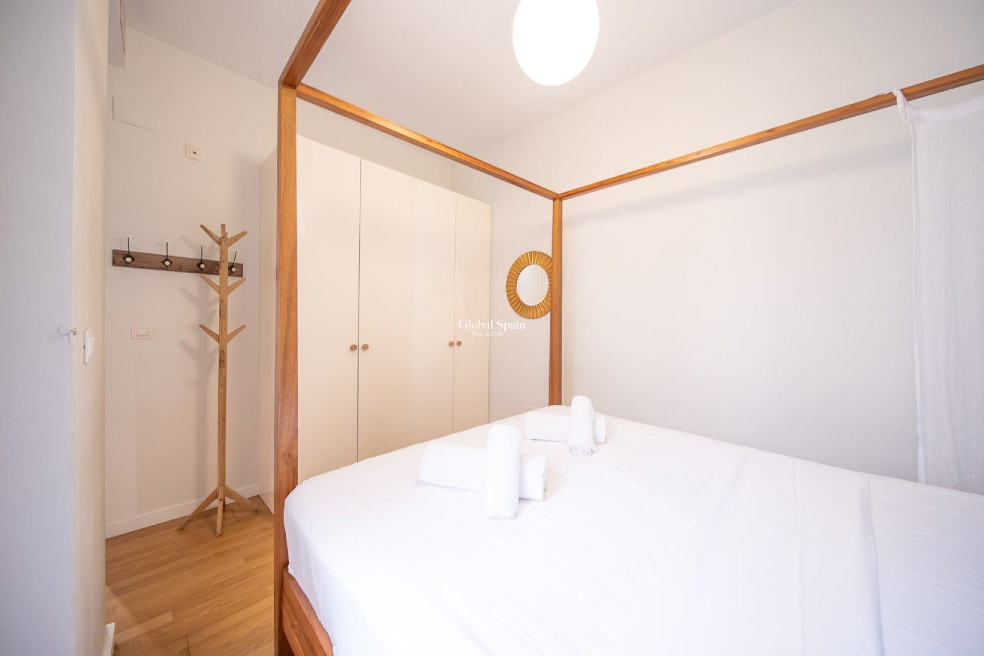 Wiederverkauf - WOHNUNG -
ALICANTE - Centro