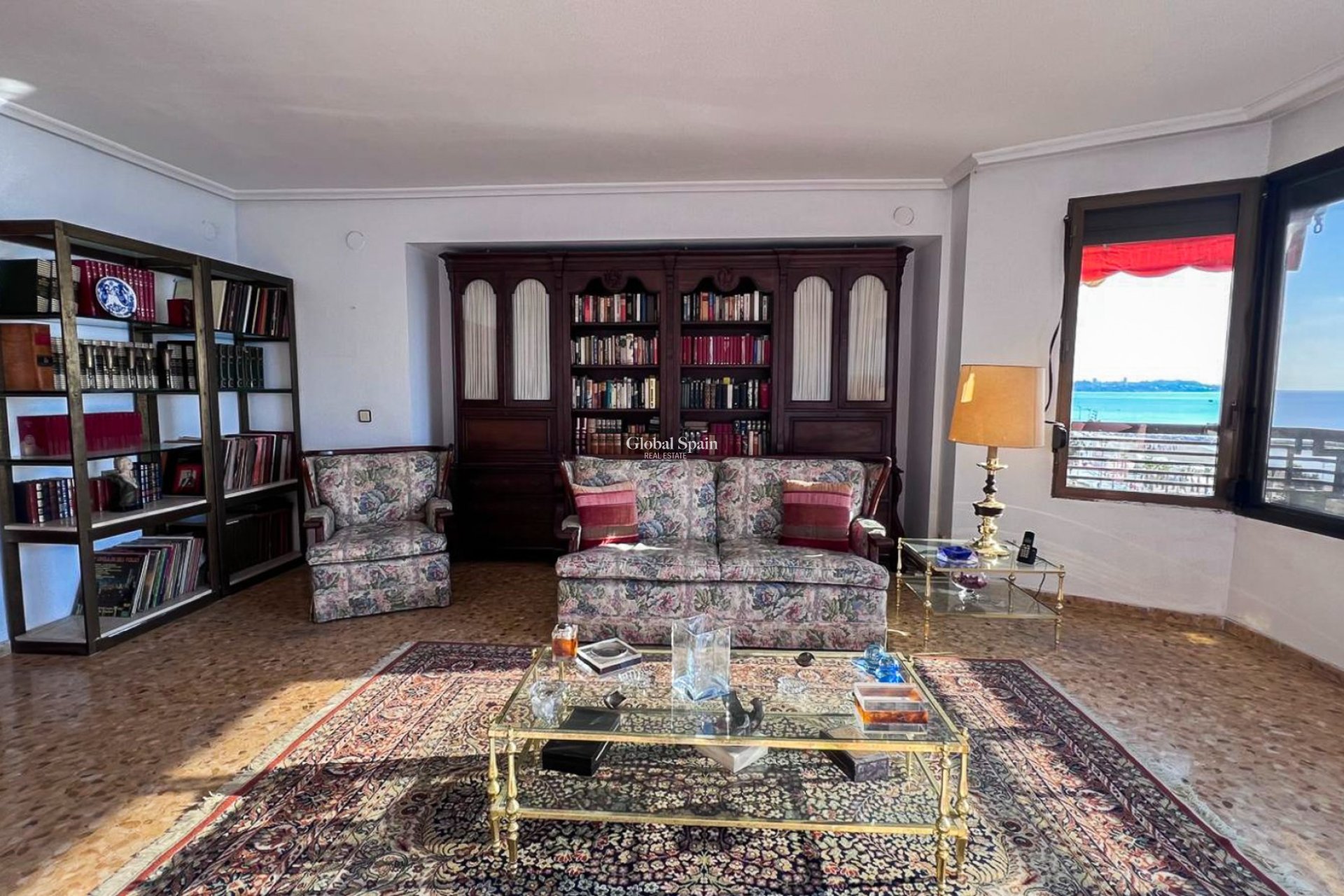 Wiederverkauf - WOHNUNG -
ALICANTE - Centro