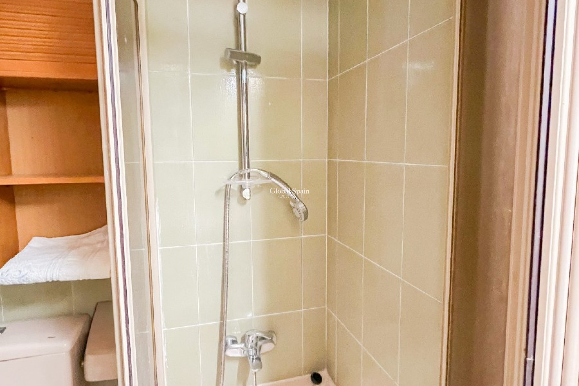 Wiederverkauf - WOHNUNG -
ALICANTE - Centro