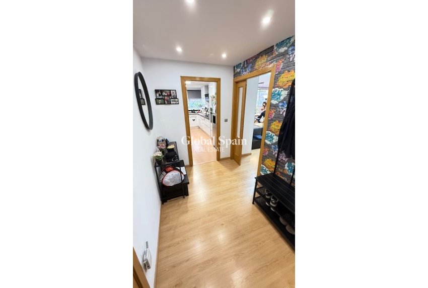 Wiederverkauf - WOHNUNG -
ALICANTE - Costa Blanca