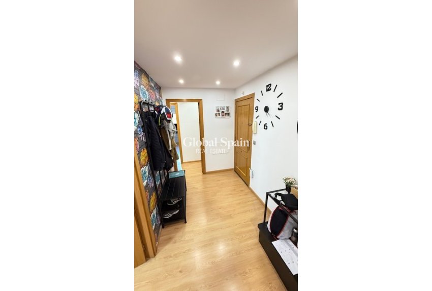 Wiederverkauf - WOHNUNG -
ALICANTE - Costa Blanca