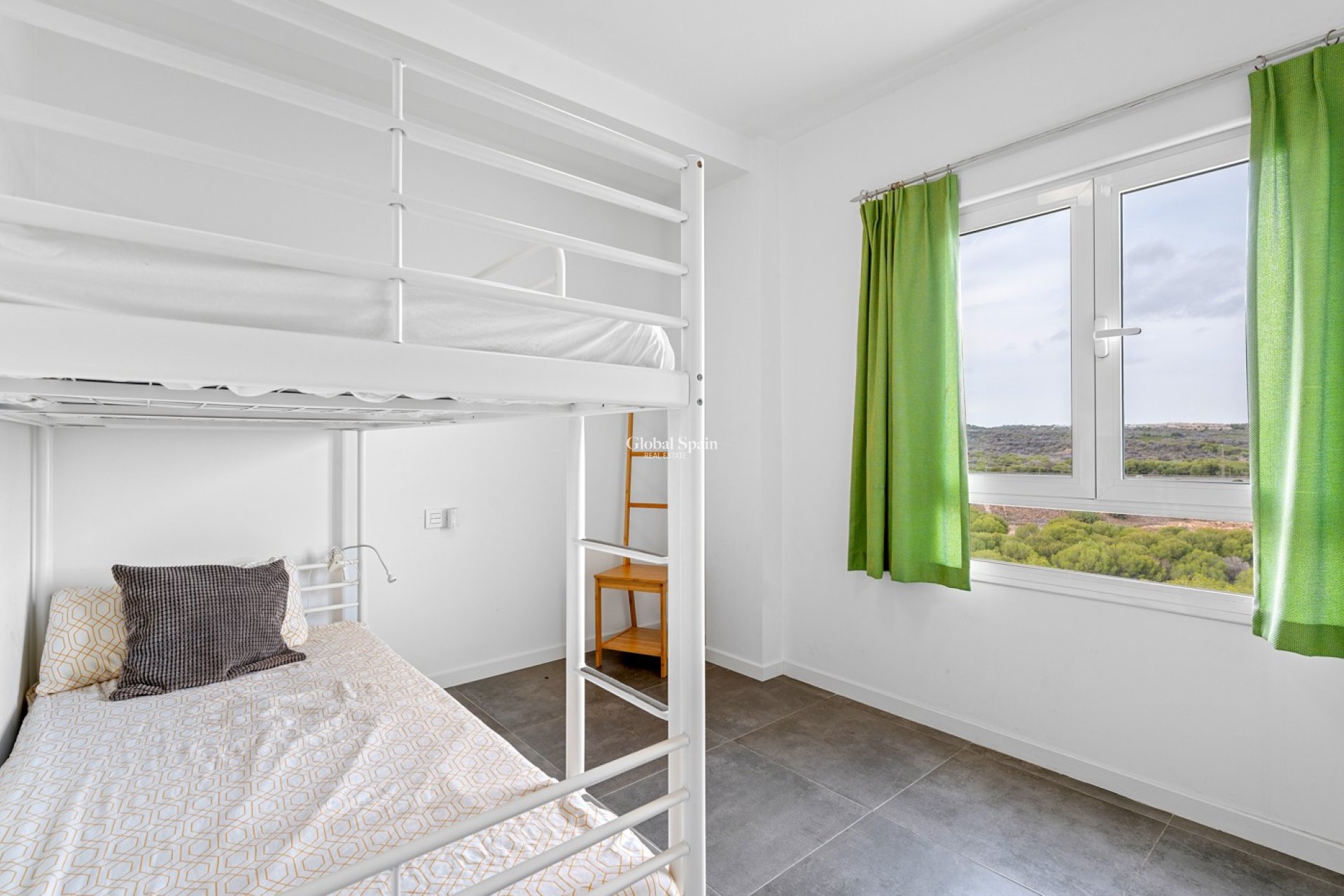 Wiederverkauf - WOHNUNG -
ALICANTE - Costa Blanca