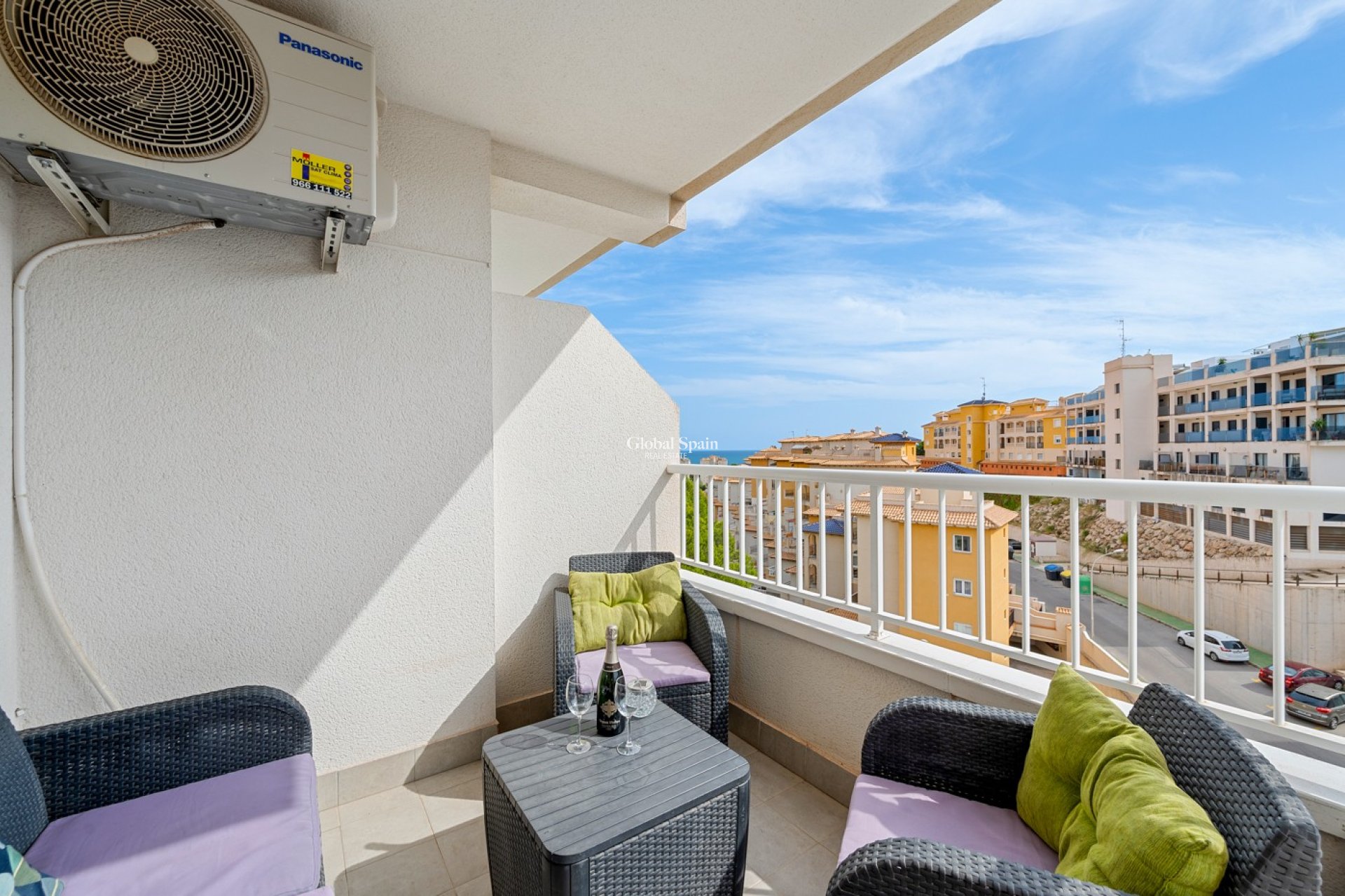 Wiederverkauf - WOHNUNG -
ALICANTE - Costa Blanca