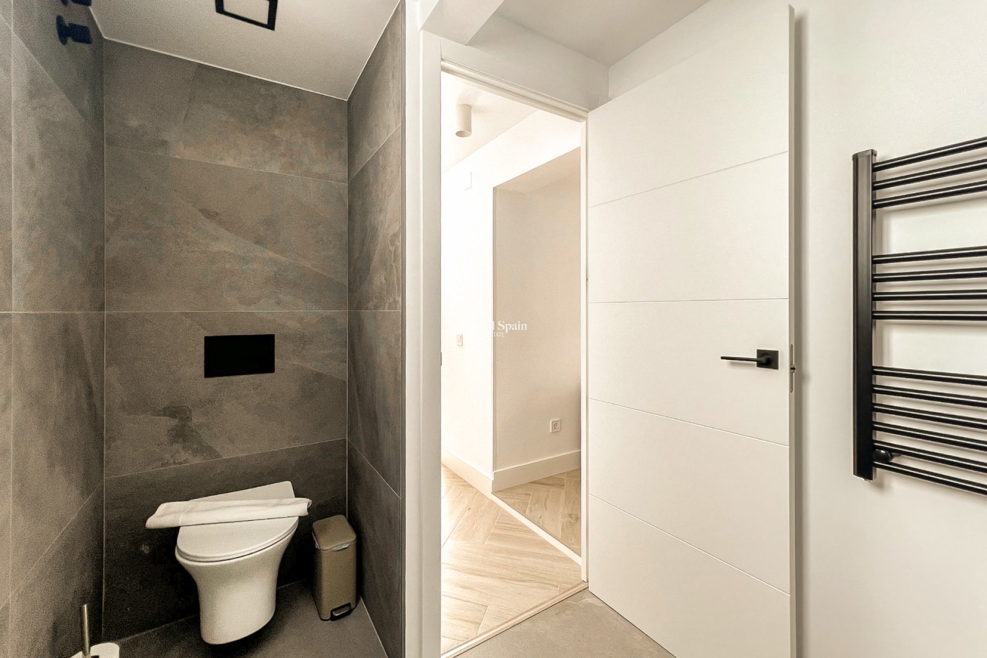 Wiederverkauf - WOHNUNG -
ALICANTE - Costa Blanca