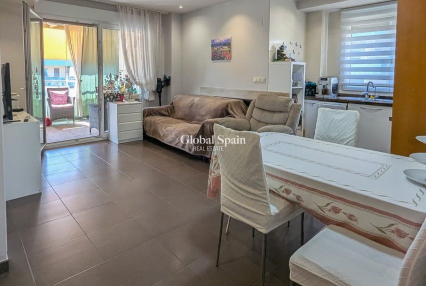 Wiederverkauf - WOHNUNG -
ALICANTE - El Campello