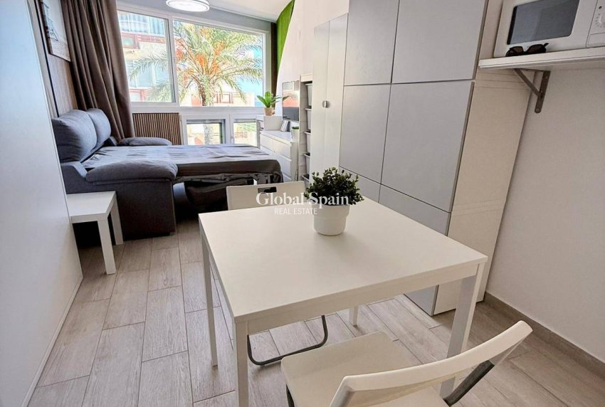 Wiederverkauf - WOHNUNG -
ALICANTE - La Creu Del Grau