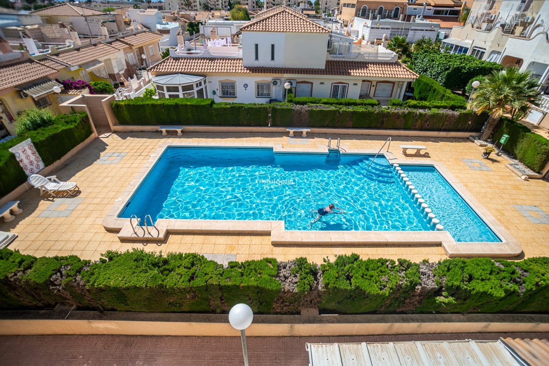 Wiederverkauf - WOHNUNG -
ALICANTE - La Florida