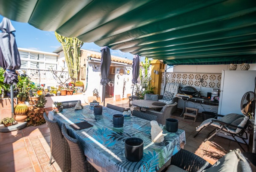 Wiederverkauf - WOHNUNG -
ALICANTE - La Florida