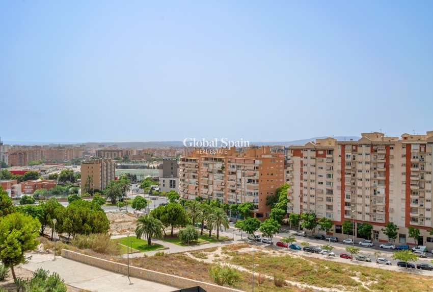 Wiederverkauf - Wohnung -
ALICANTE - San Agustín-PAU 2