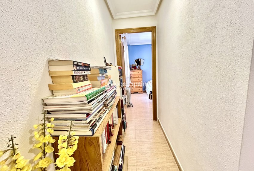 Wiederverkauf - WOHNUNG -
ALMORADÍ - Inland