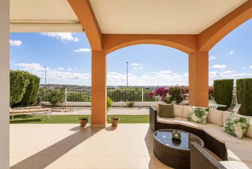Wiederverkauf - WOHNUNG -
Altaona Golf and Country Club - Inland