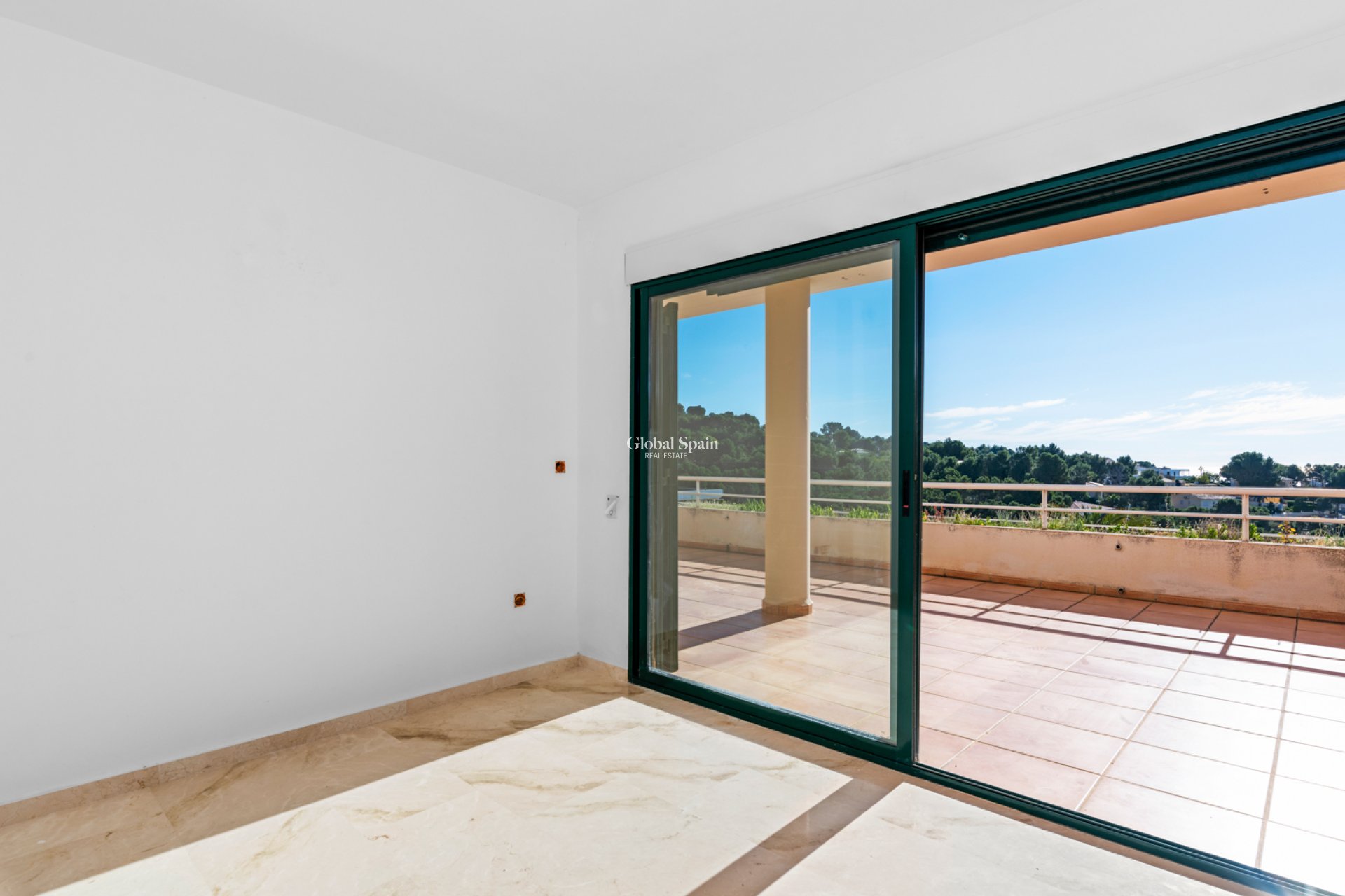 Wiederverkauf - Wohnung -
ALTEA - ALTEA HILLS