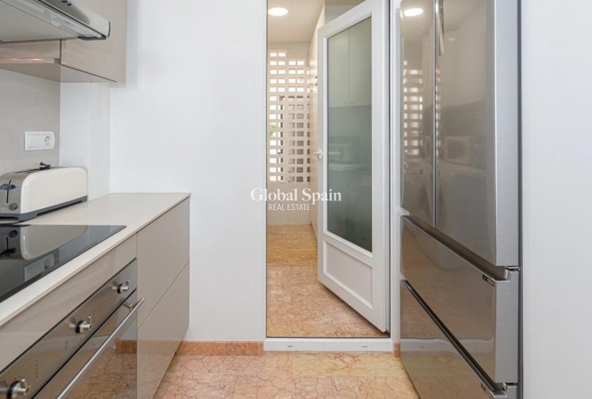 Wiederverkauf - WOHNUNG -
ALTEA - Costa Blanca