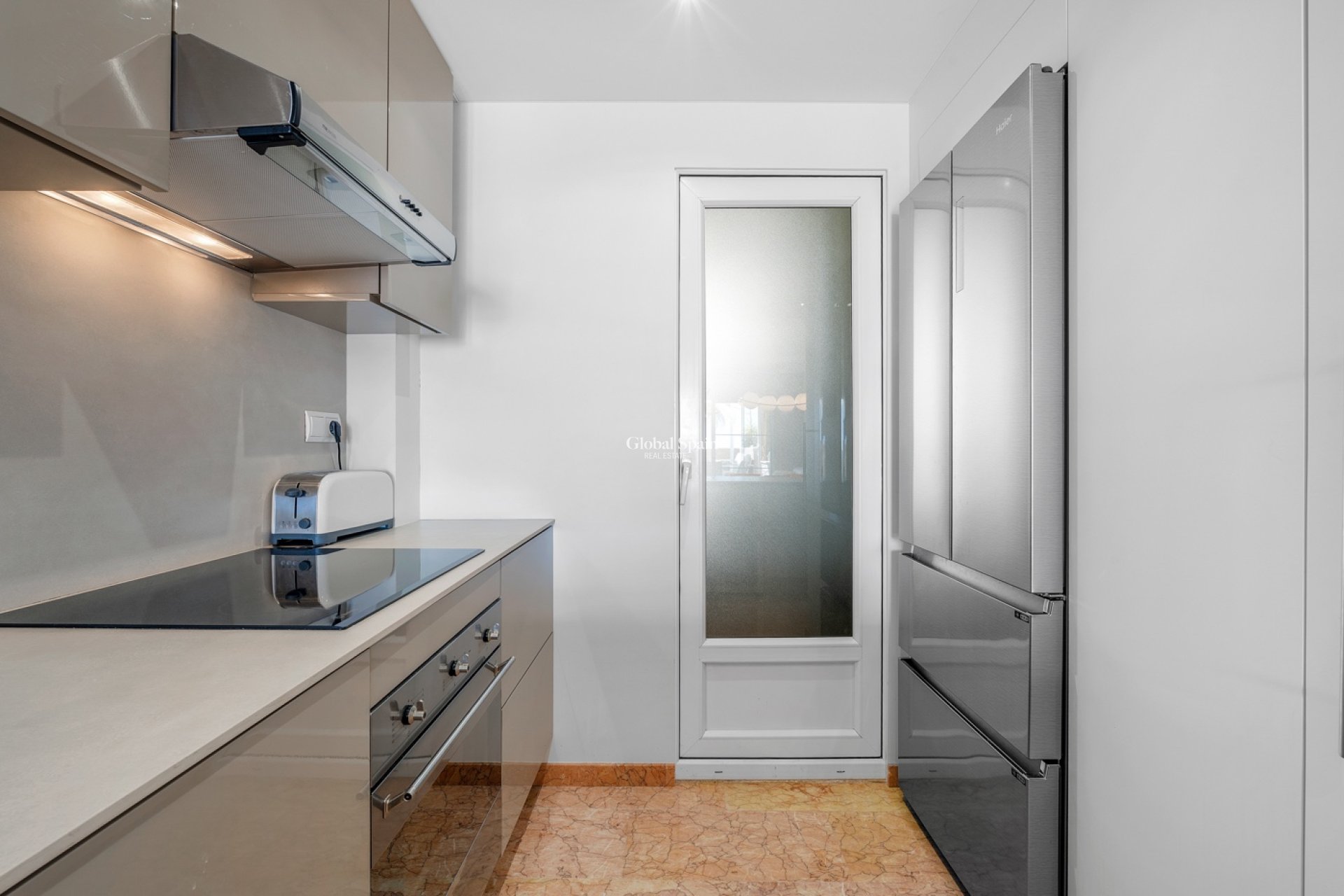 Wiederverkauf - WOHNUNG -
ALTEA - Costa Blanca