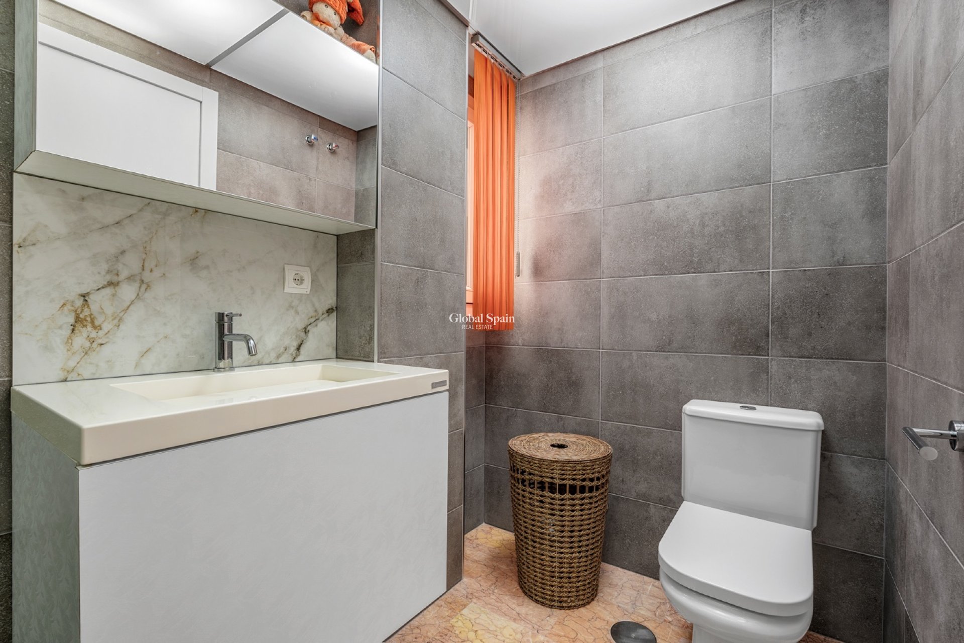 Wiederverkauf - WOHNUNG -
ALTEA - Costa Blanca