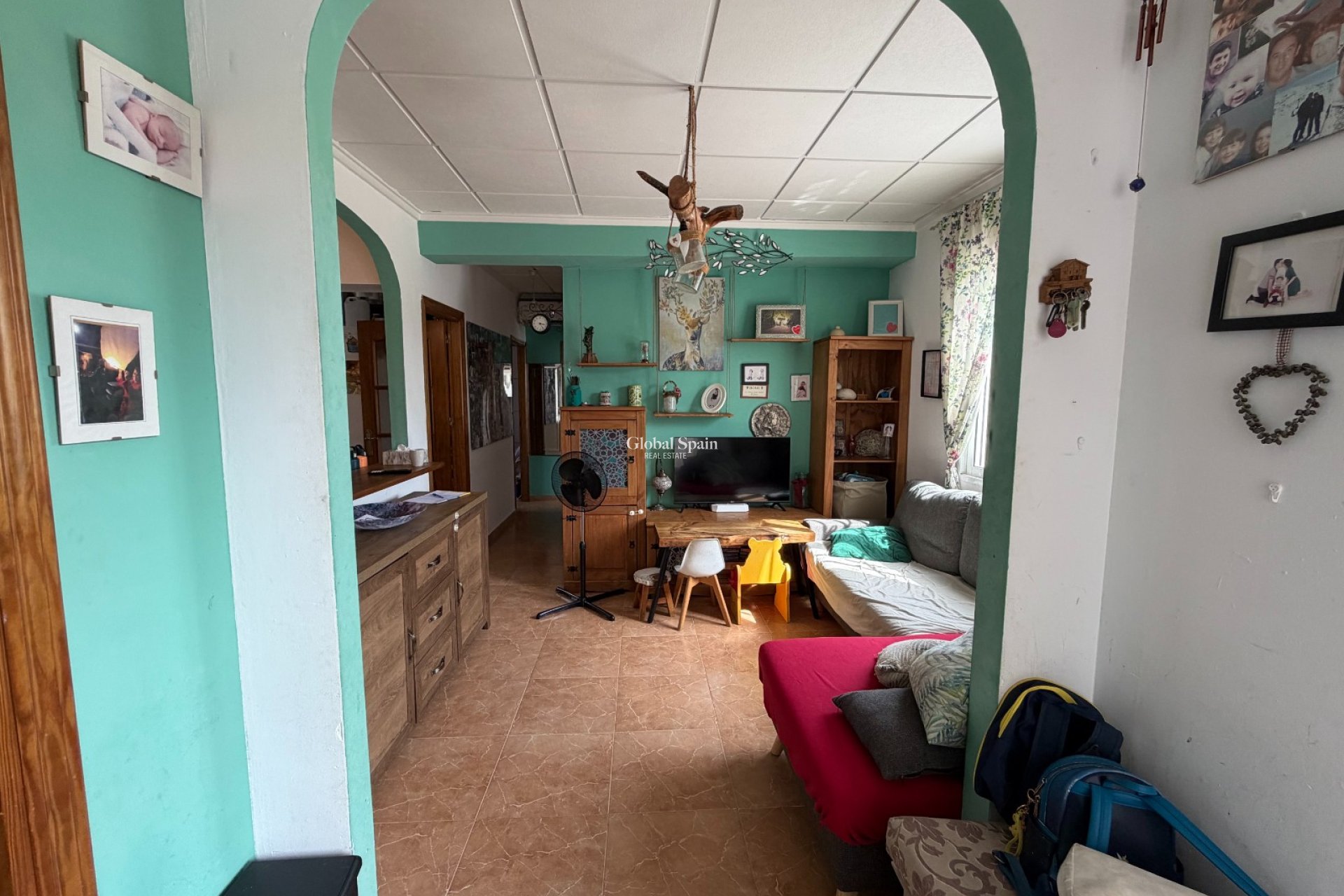 Wiederverkauf - WOHNUNG -
BENEJÚZAR - Inland