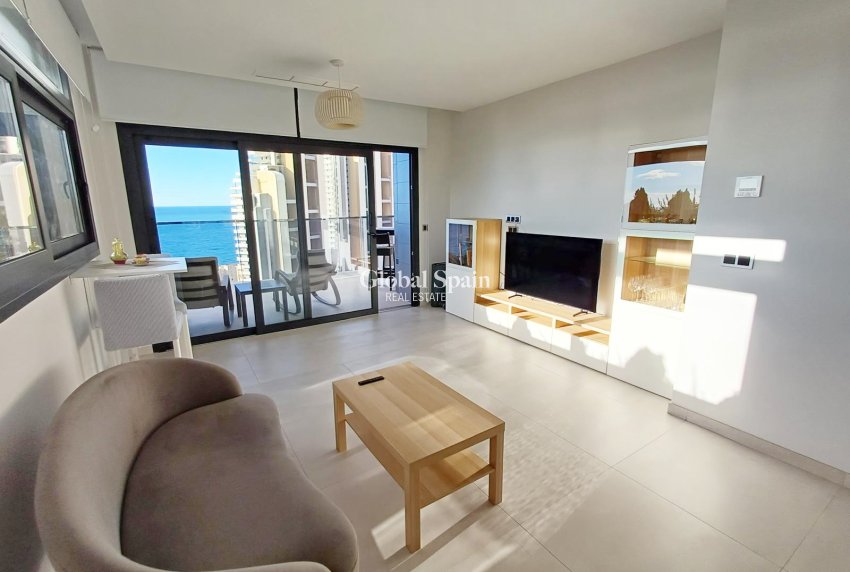 Wiederverkauf - WOHNUNG -
BENIDORM - Costa Blanca