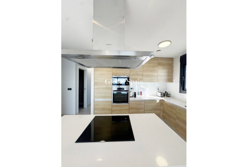 Wiederverkauf - WOHNUNG -
BENIDORM - Costa Blanca