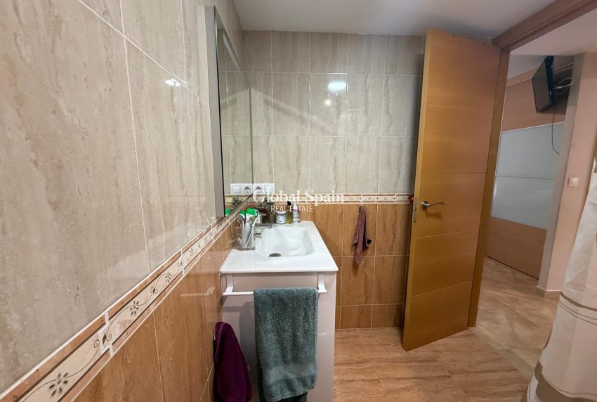 Wiederverkauf - WOHNUNG -
BENIDORM - Costa Blanca