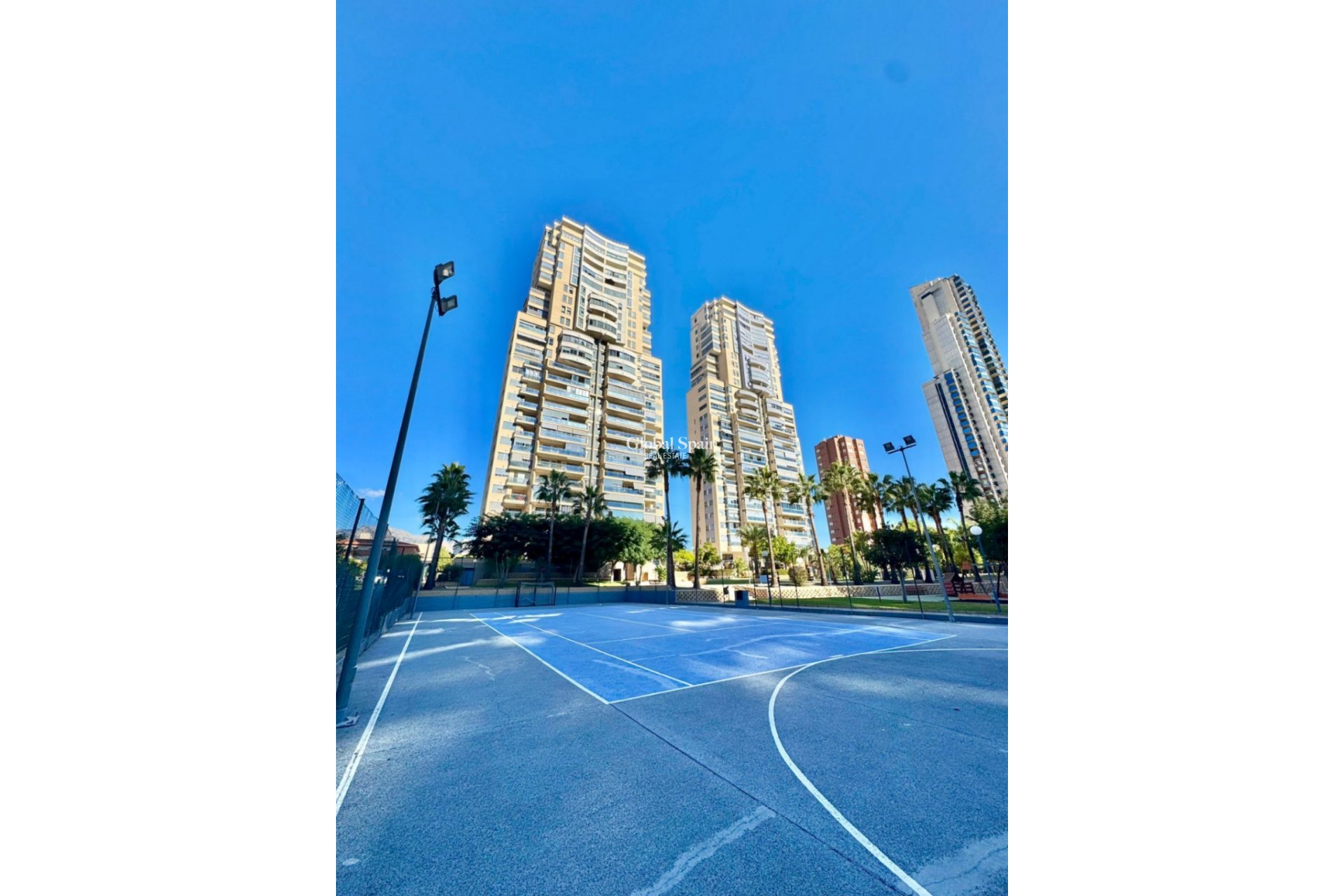 Wiederverkauf - WOHNUNG -
BENIDORM - Costa Blanca