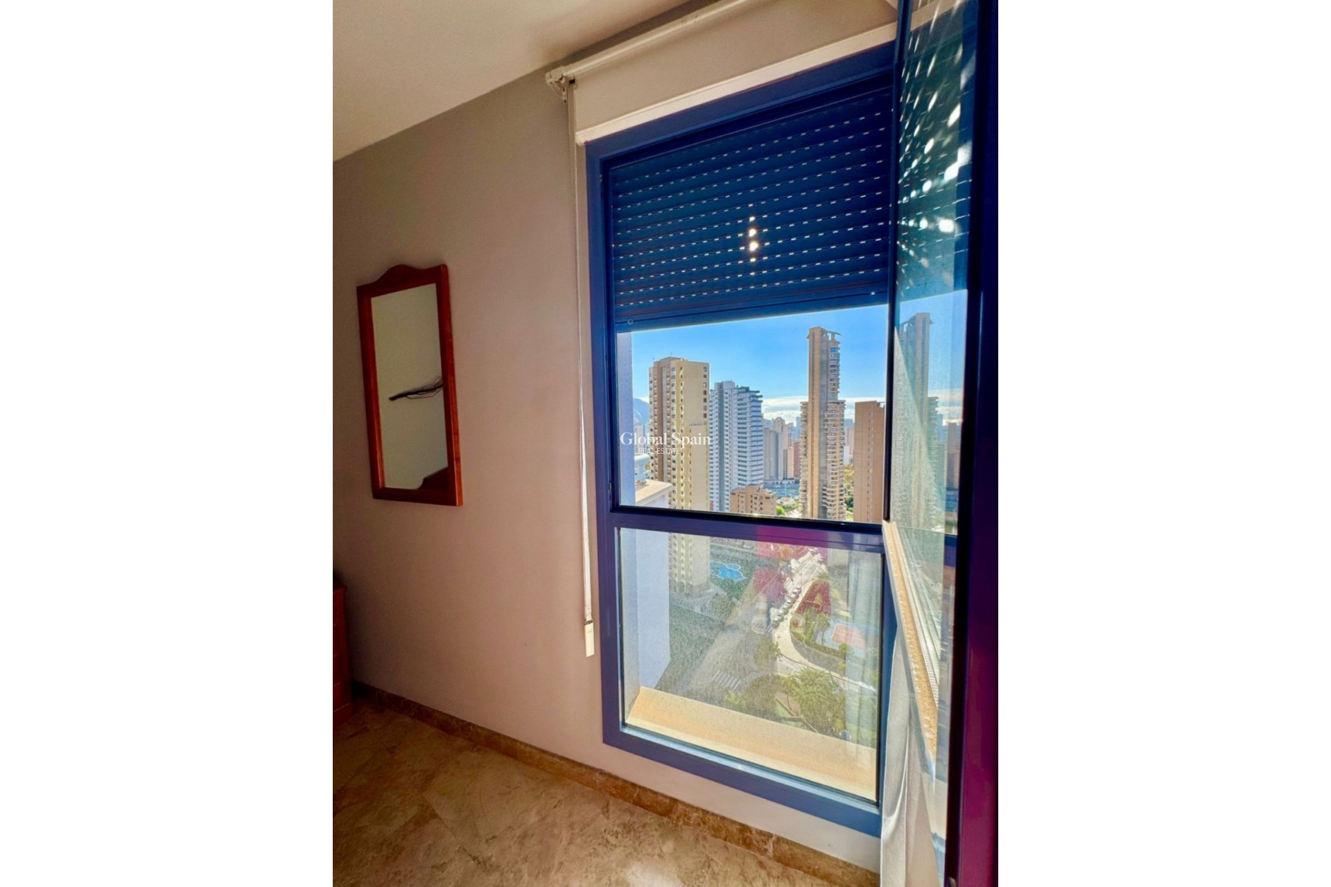 Wiederverkauf - WOHNUNG -
BENIDORM - Costa Blanca