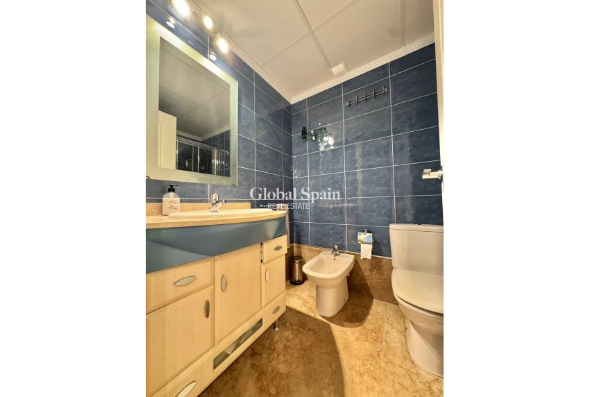 Wiederverkauf - WOHNUNG -
BENIDORM - Costa Blanca