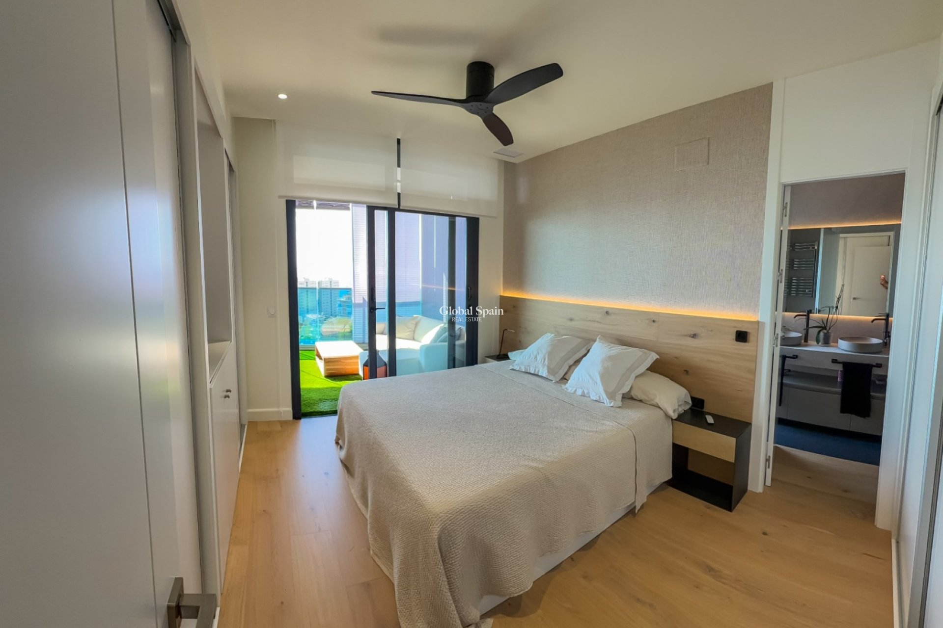 Wiederverkauf - WOHNUNG -
BENIDORM - Costa Blanca