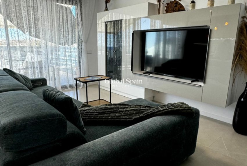 Wiederverkauf - WOHNUNG -
BENIDORM - Costa Blanca