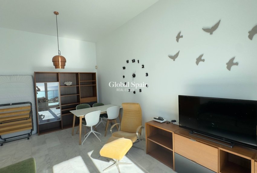 Wiederverkauf - WOHNUNG -
BENIDORM - Levante