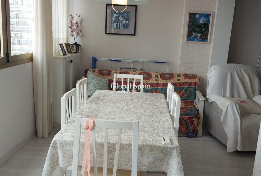 Wiederverkauf - WOHNUNG -
BENIDORM - Levante